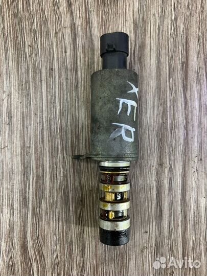 Клапан фазорегулятора Opel Vectra C Z18XER