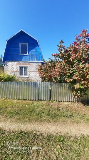 Дом 16 м² на участке 4 сот.