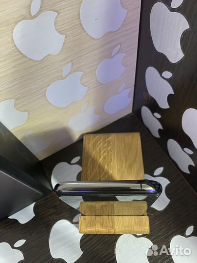 iPhone 11 Pro, 64 ГБ