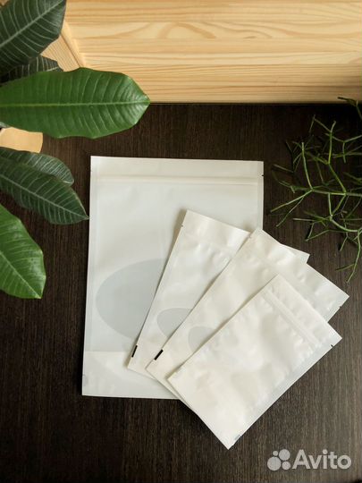 Пакет дой пак белый с прозрачным овальным окном