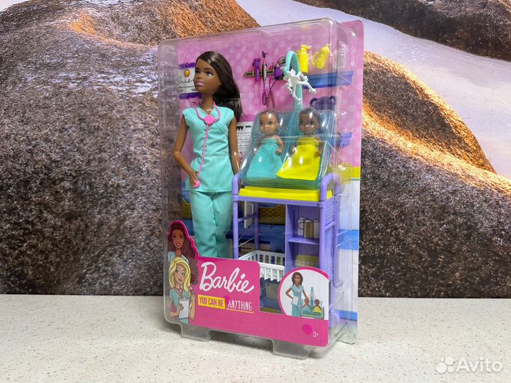 Новая кукла Barbie Детский доктор с малышами