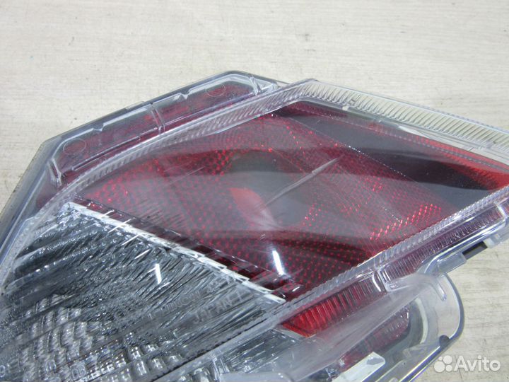 Фонарь задний в бампер левый Toyota RAV 4 2013