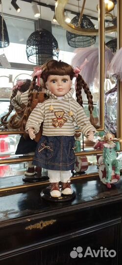 Кукла фарфоровая коллекционная