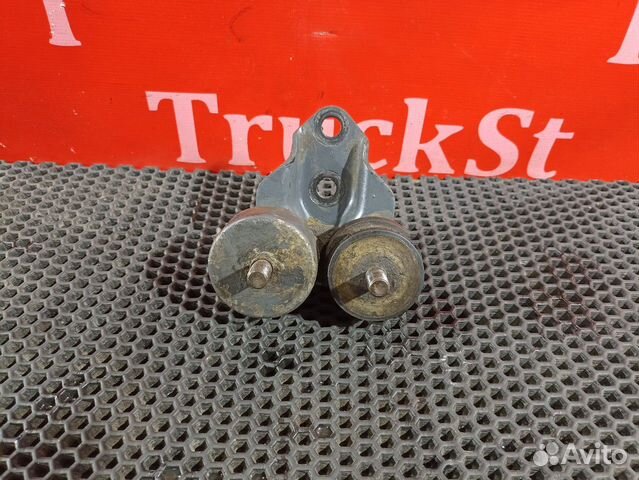 Кронштейн радиатора Daf XF105, Daf XF95