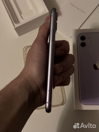 iPhone 11, 64 ГБ