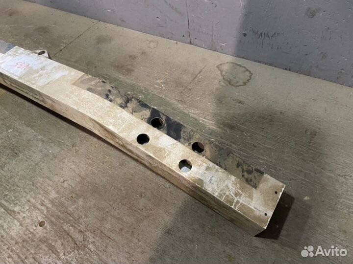 Усилитель бампера передний Infiniti G V35