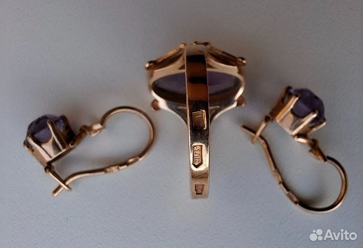 Золотые серьги и перстень СССР
