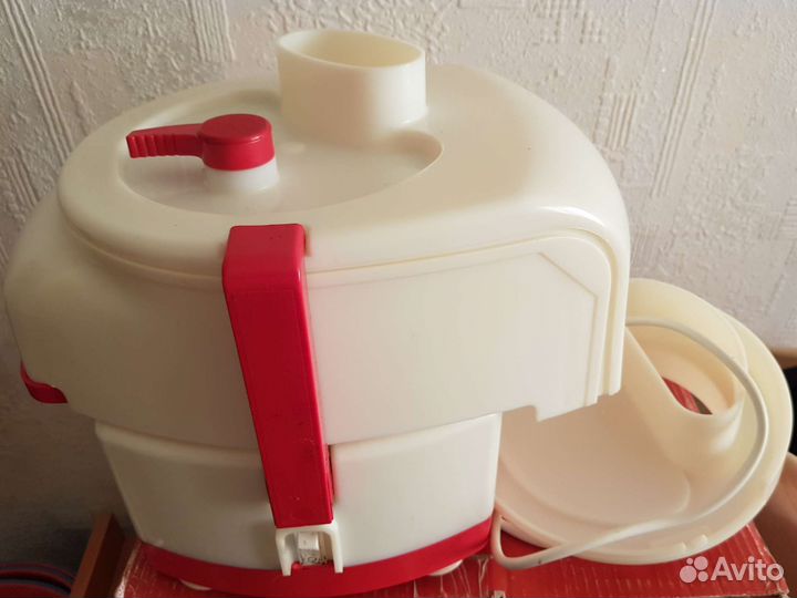 Соковыжималка-шинковка швшпп-302 (состояние новой)