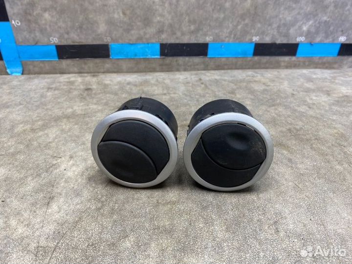 Дефлектор воздушный Лада Гранта 1.6 21126 2013