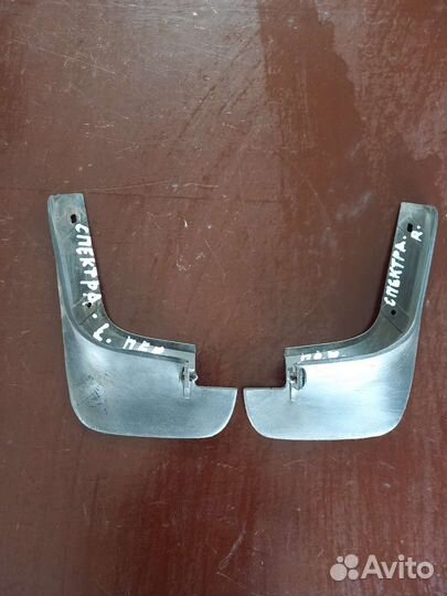 Брызговик передний. Киа спектра