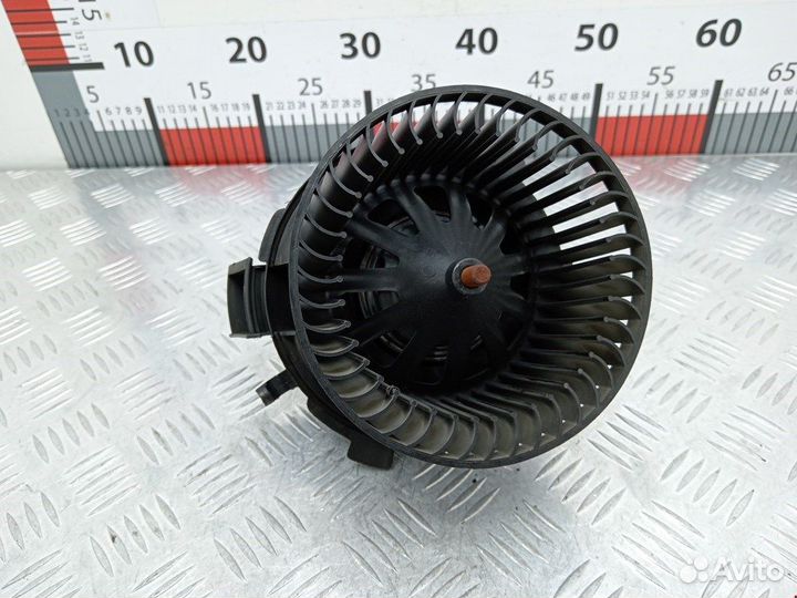 Моторчик печки для Peugeot-Citroen Picasso