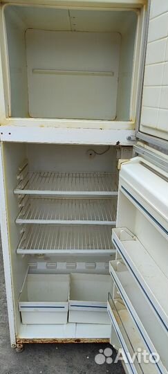 Холодильник рабочий. Доставка бесплатна