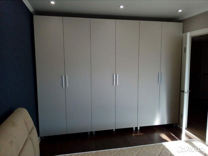 Шкаф распашной с доставкой