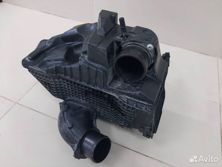 Корпус воздушного фильтра Renault Duster 2012