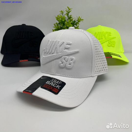 Бейсболка Nike белая черная салатовая