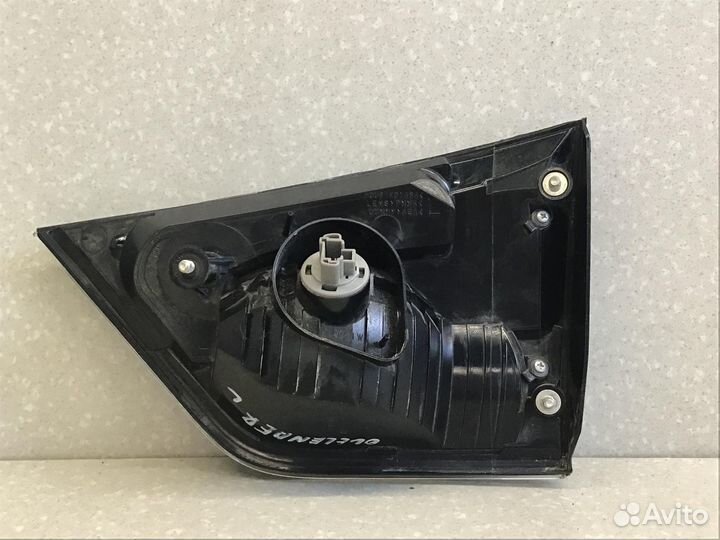 Фонарь задний внутренний левый Mitsubishi Outlande