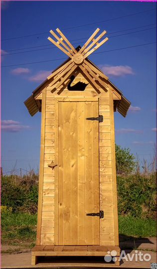 Дачный туалет деревянный