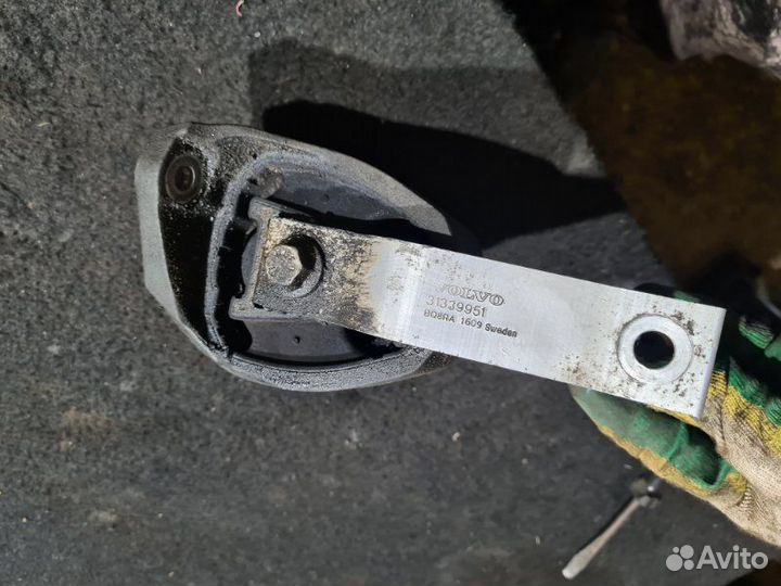 Подушка двигателя Volvo Xc90 2 D4204T23 2016