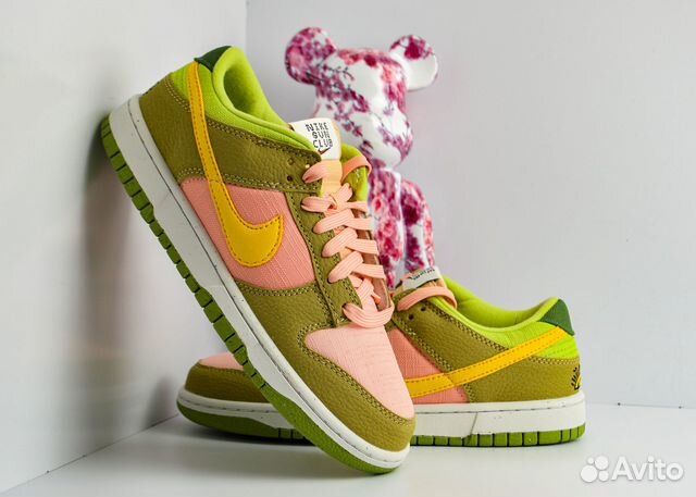 Женские Кроссовки Nike Dunk Low 