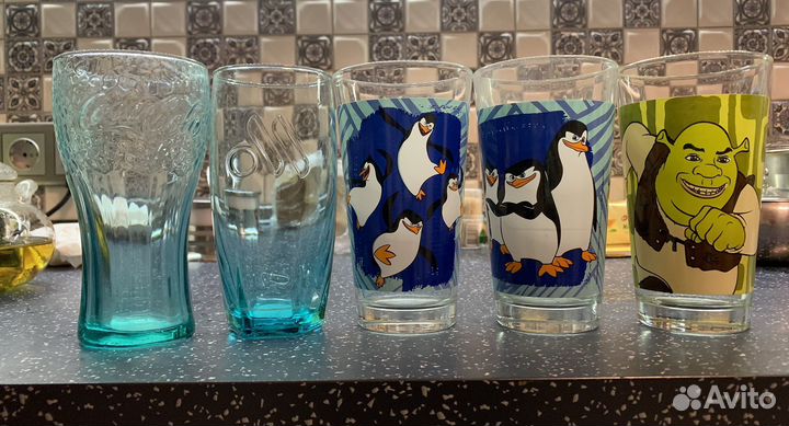 Стаканы разные