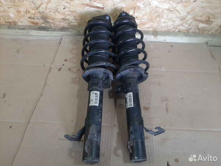 Передняя стойка в сборе Ford Fusion Форд Фьюжен