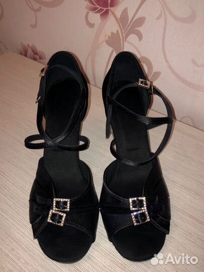 Бальные туфли латина