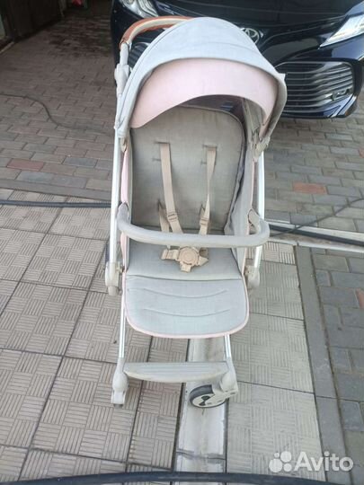 Продам прогулочную коляску
