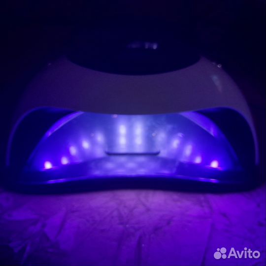 Лампа для ногтей
