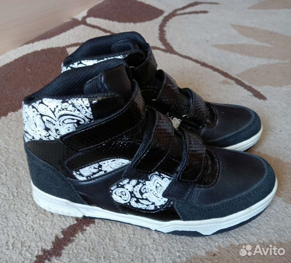 Ботинки Женские 37 размер