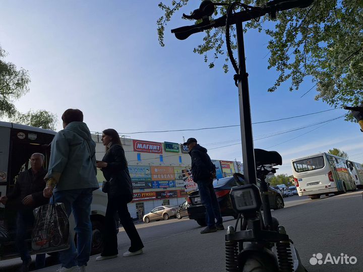 Электросамокат kugoo m4