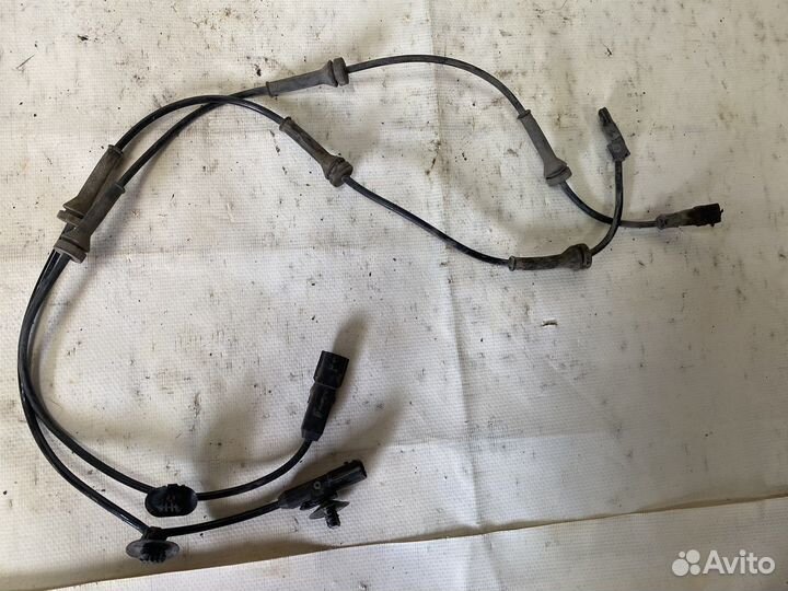 Датчик ABS передний Renault Megane 2