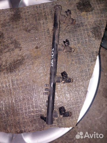 Renault Duster 2.0 топливная рампа с форсунками