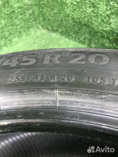 Continental ContiVikingContact 7 255/45 R20 105T