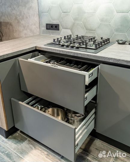 Кухни на заказ (реальная цена)кс07 25323