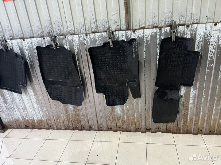 Коврики на lancer 10