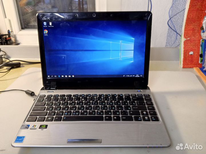 Ноутбук asus