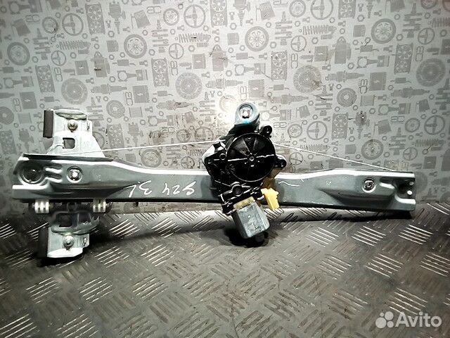 Стеклоподъемник электрический задний левый