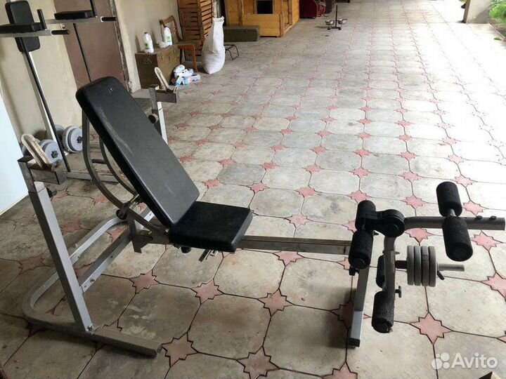 Тренажер для спины гиперэкстензия