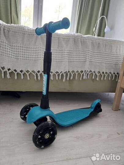 Самокат трехколесный Дерзкий светящиеся колеса