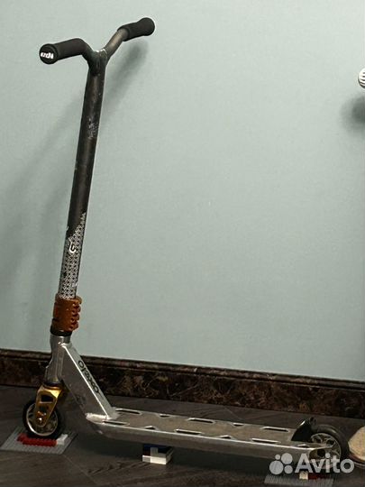 Трюковой самокат