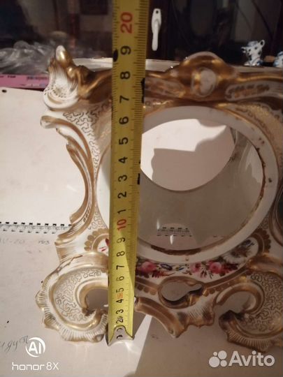 Старинный фарфоровый корпус от часов