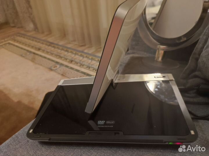 Портативный dvd плеер