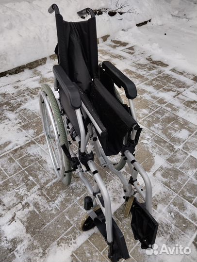 Коляска инвалидная