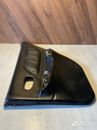 Обшивка двери задняя правая Hyundai Sonata EF G4JP