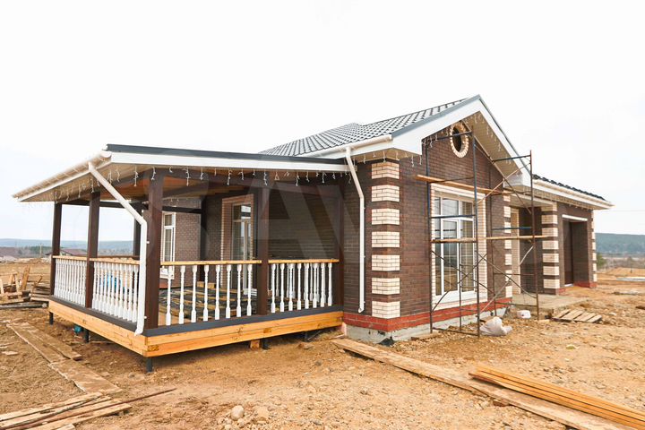 Коттедж 122 м² на участке 7,5 сот.