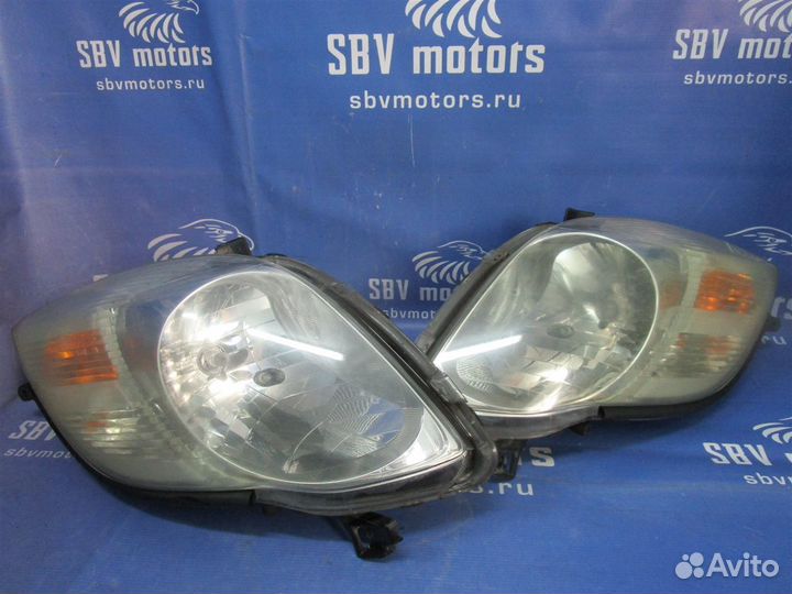 Фара к-кт передняя Toyota Vitz KSP90