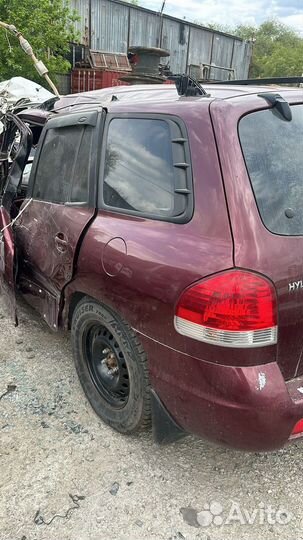 В разборе Hyundai Santa Fe Classic 2008 г 2.0л DT