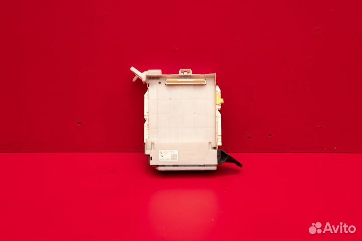 Блок управления Toyota Land Cruiser 200 1VD 2015