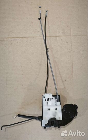 Замок двери в сборе пер/зад Kia Sportage 2 04-10