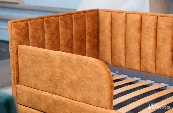 Кровать детская с матрасом с ящиками